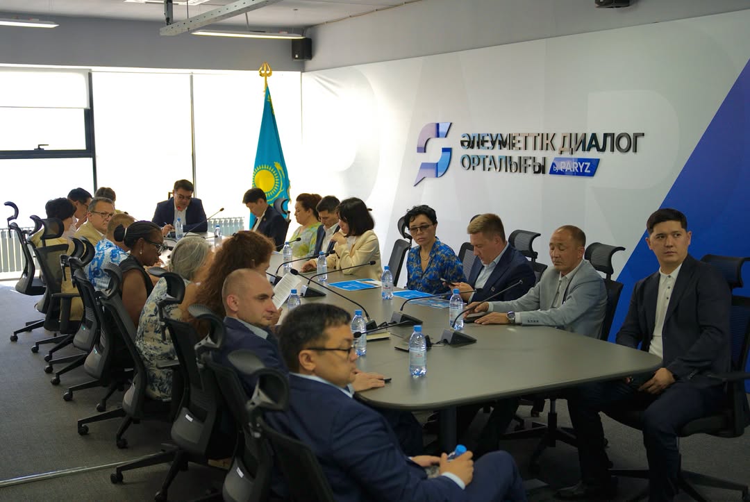 Делегация ООН посетила Социально-диалоговый центр «PARYZ» в Актау